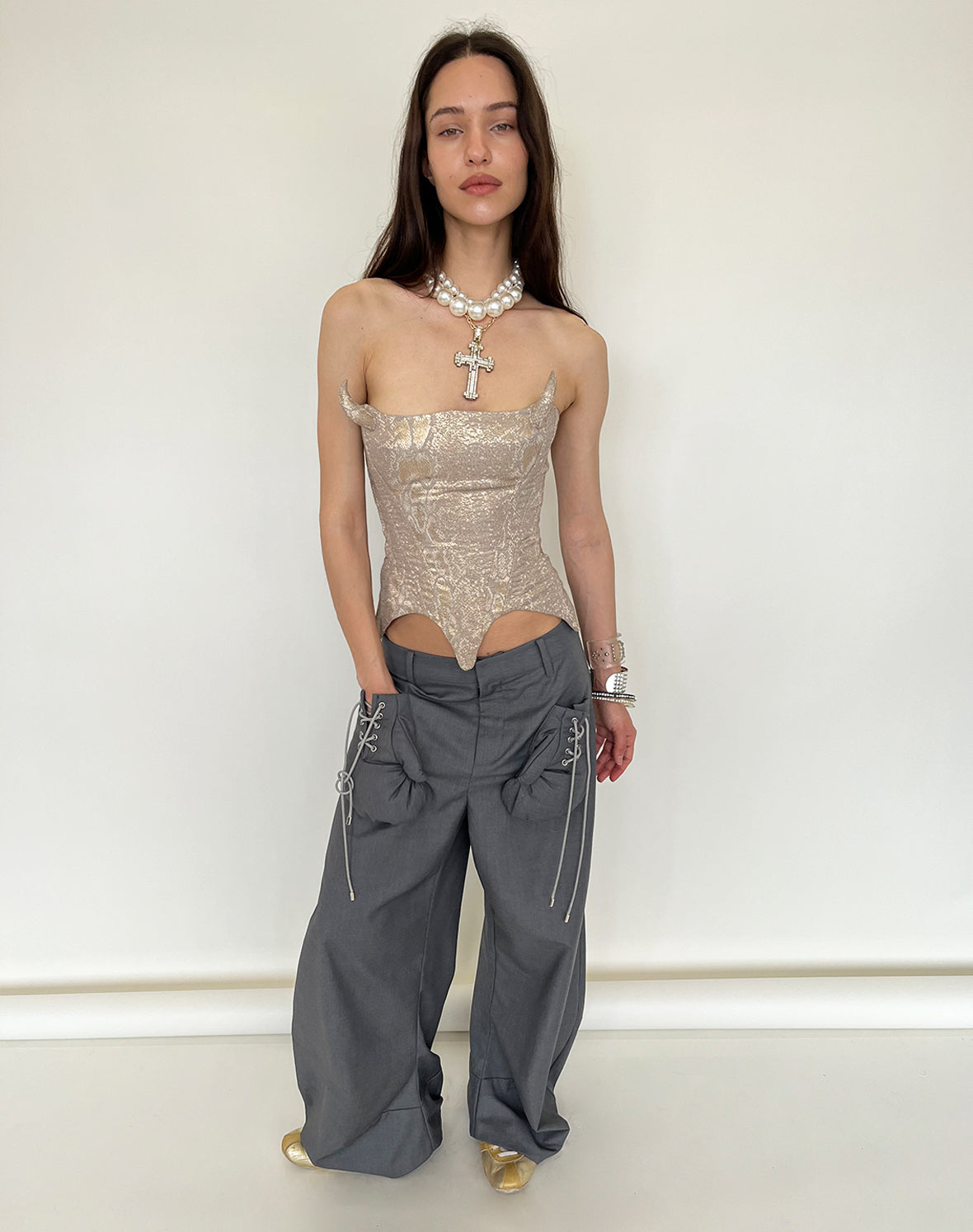 パンツ Gray Boxing Glove Low-Rise Suit Pants Gray Boxing Glove Low-Rise Suit Pants – Nφdress