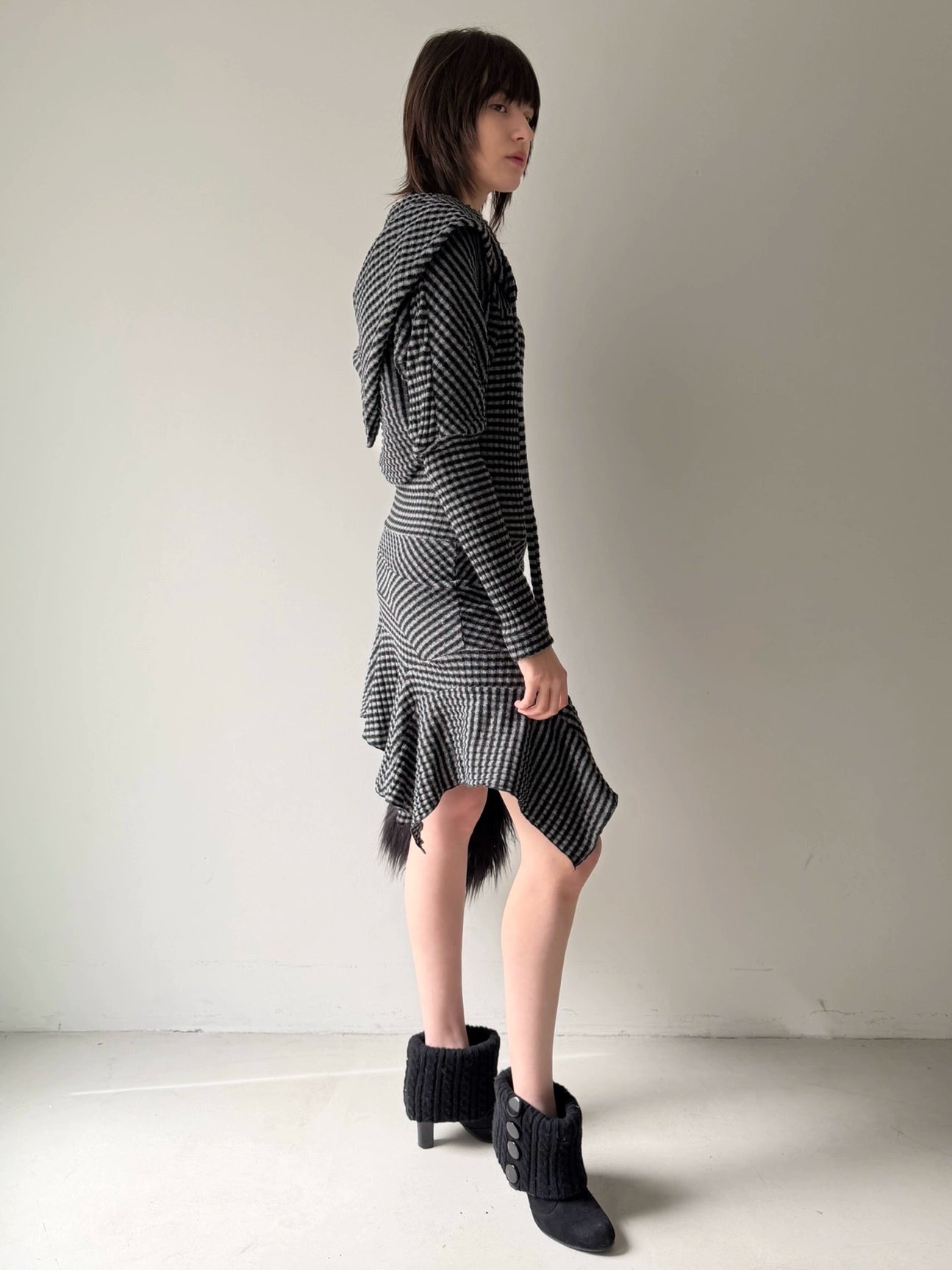 nodress knit hoodie dress ノードレス itimi Black & White Striped Knit Hoodie Dress – Nφdress